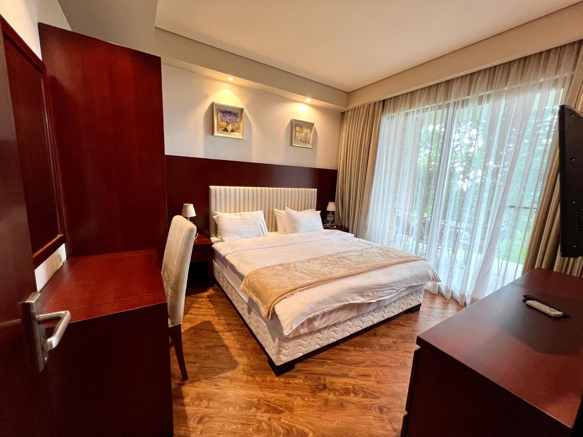 Luxury Oasis Apartment Chakvi Cameră foto