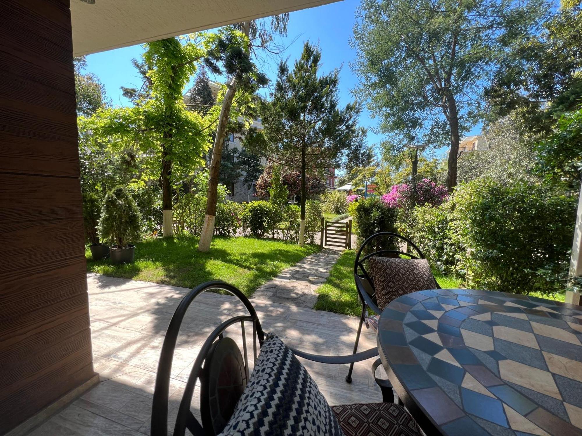 Luxury Oasis Apartment Chakvi Cameră foto